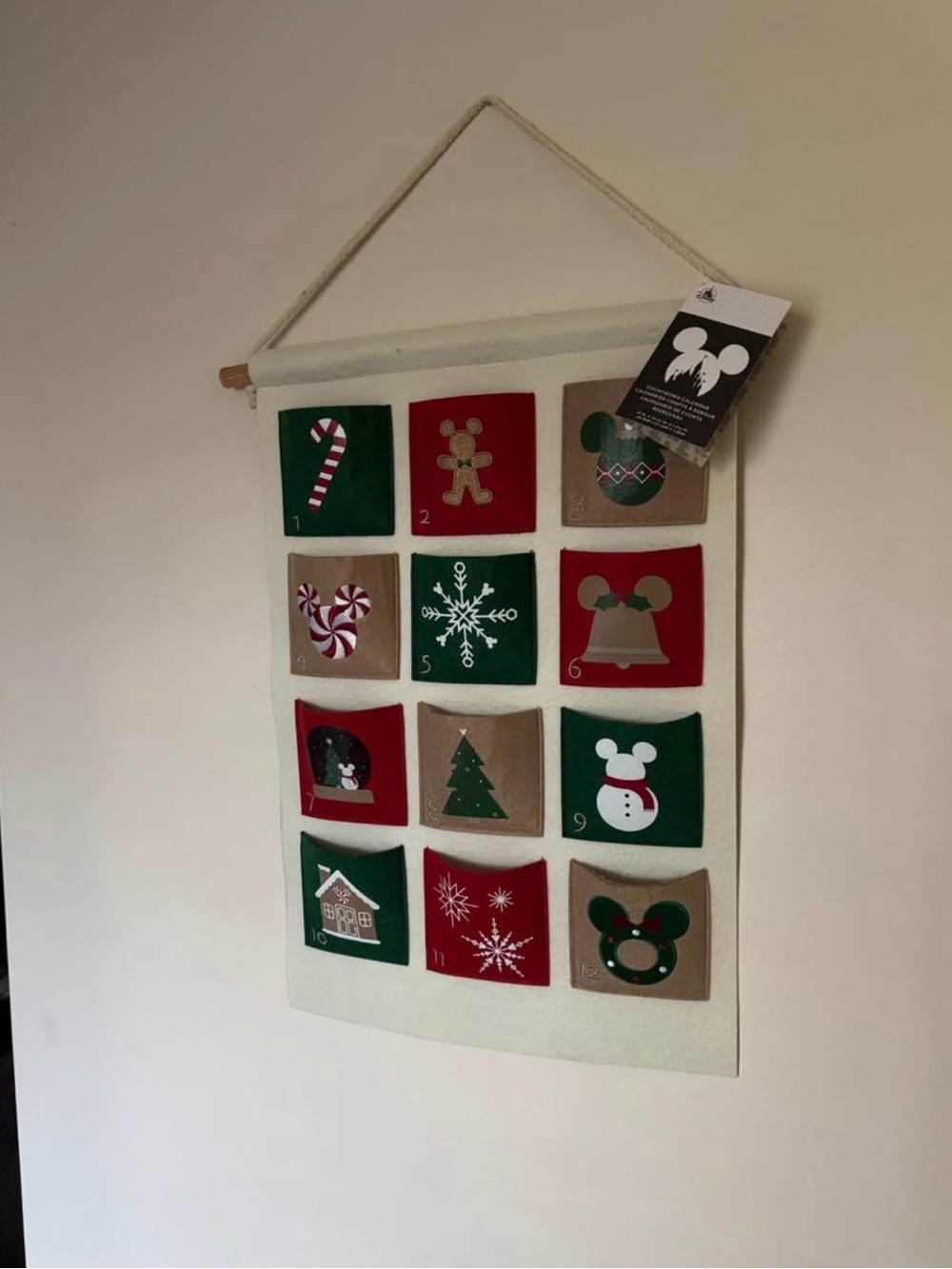 Disney Festive Pocket Advent Wall Hanging - Red, Green, Tan, White